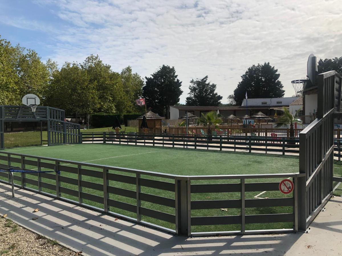 Camping Les Maraises Saint-Martin-de-Re Exterior photo