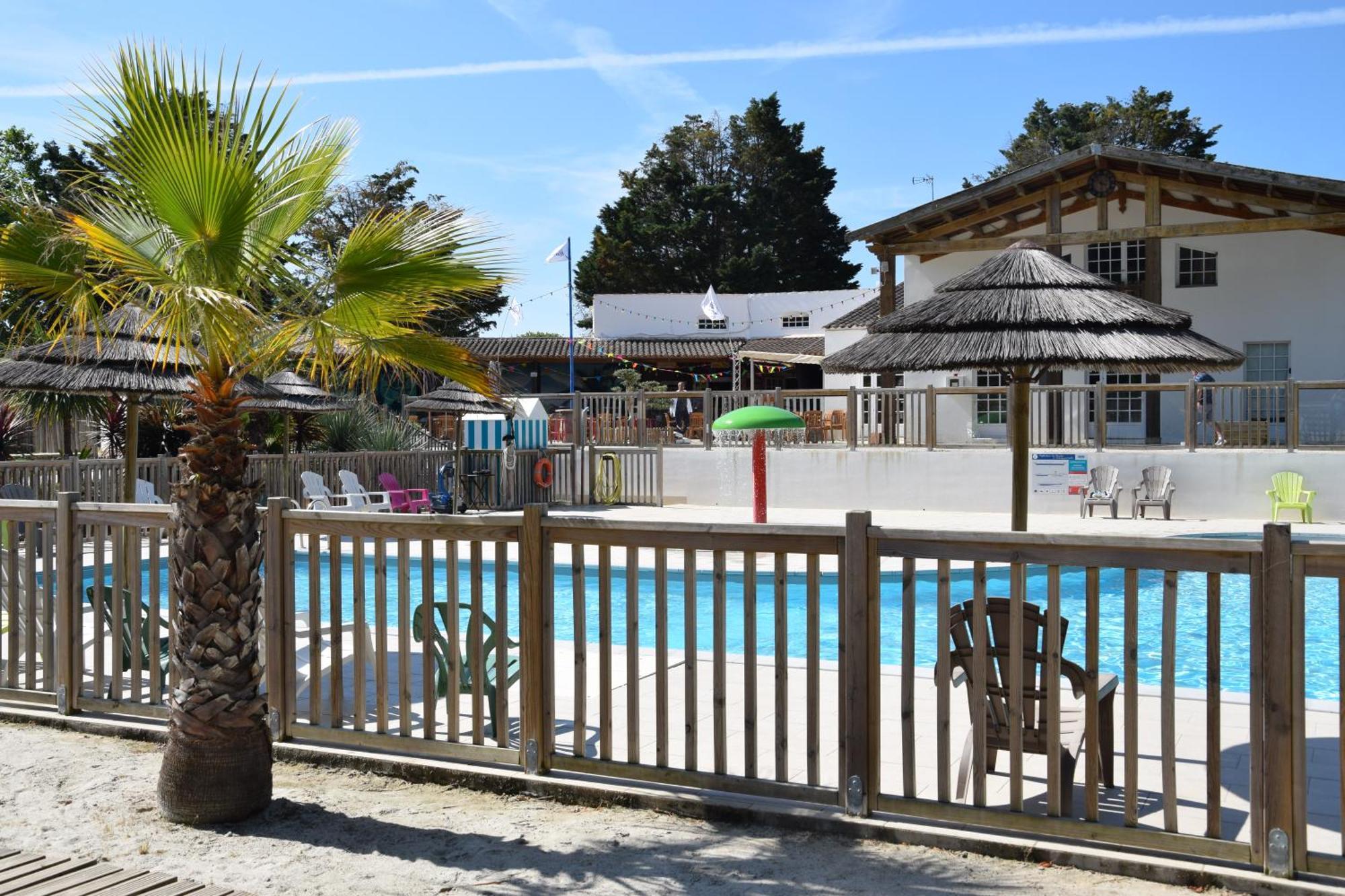 Camping Les Maraises Saint-Martin-de-Re Exterior photo