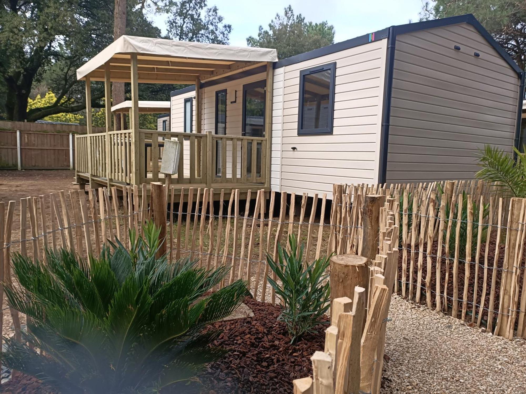 Camping Les Maraises Saint-Martin-de-Re Exterior photo