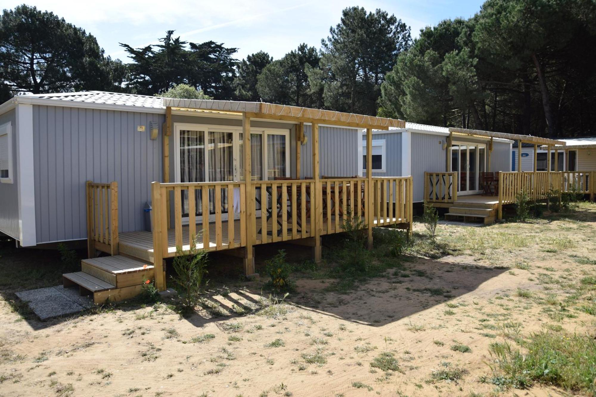 Camping Les Maraises Saint-Martin-de-Re Exterior photo
