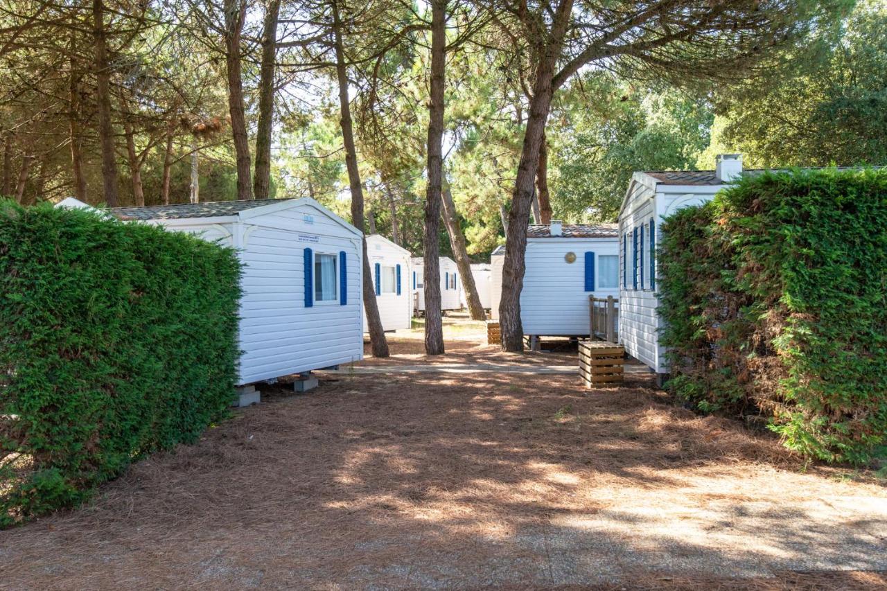 Camping Les Maraises Saint-Martin-de-Re Exterior photo